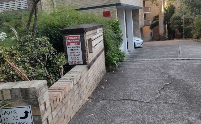 Great Parking Near Chatswood, Artarmon, Lane Cove North.