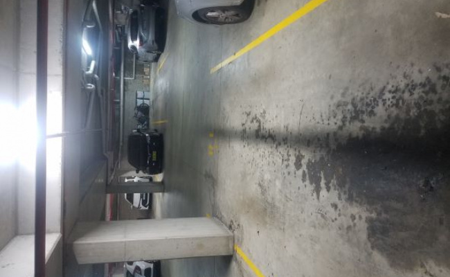 Secure parking space in Northmead