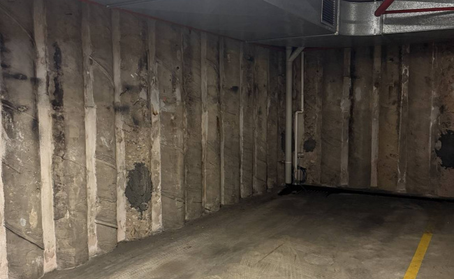 Secure Indoor Parking, Edgecliff Station 2 min Walk