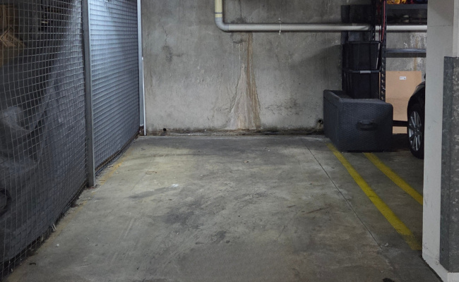Secure 24/7 park close to CBD