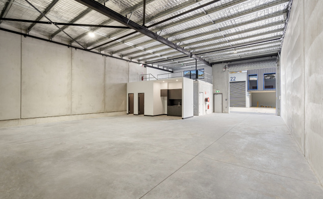 Various Warehouse and Bay spaces in South Nowra, Semi-Trailer Access, Flexible Terms and Pricing