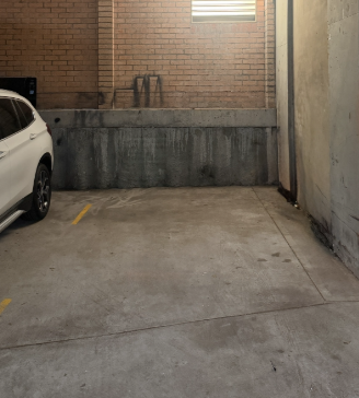 Secure Garage parking in central Bondi Beach