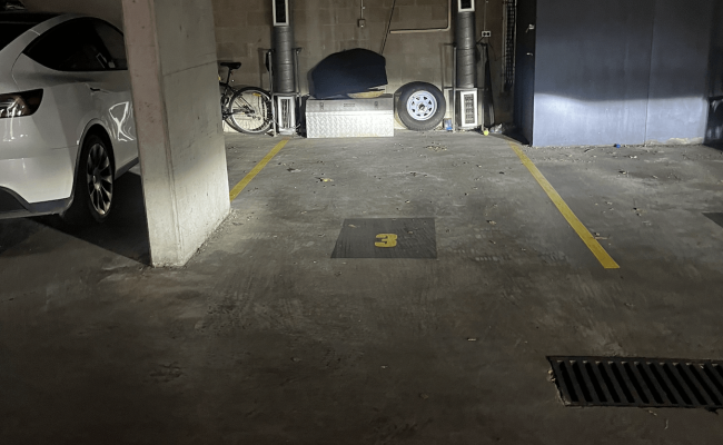 Secure parking close to Rose Bay Wharf
