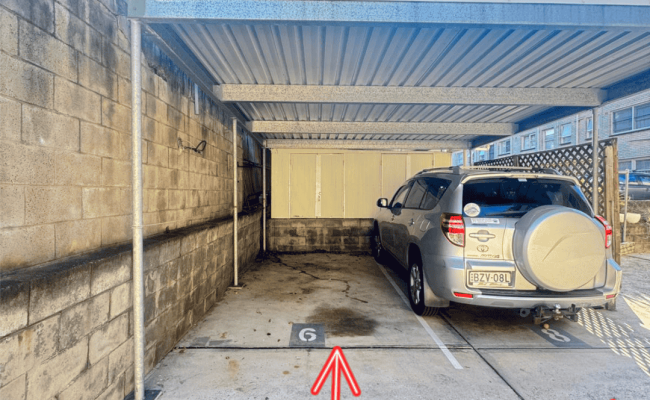 Dee Why - car space 1 block away from the beach