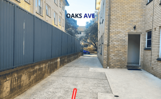 Dee Why - car space 1 block away from the beach