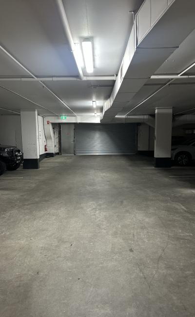 South Melbourne - Secure Reserved Parking Near Shrine of Remembrance