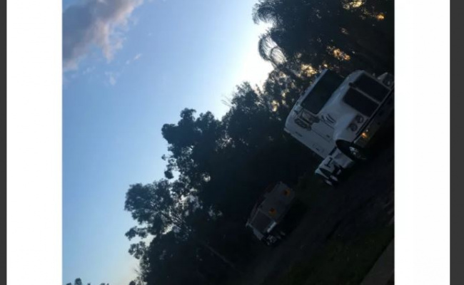Outside parking on Park Road in Wallacia