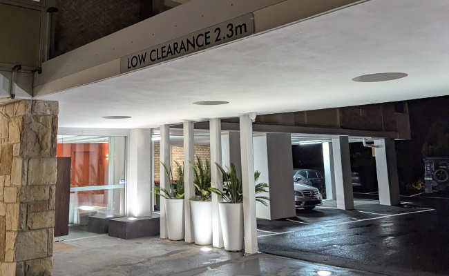 Kirribilli Parking Mon-Fri Near Ferry and Train