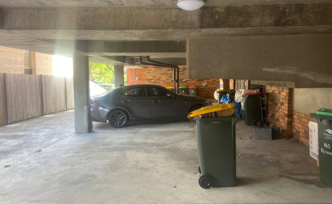 Covered parking in randwick