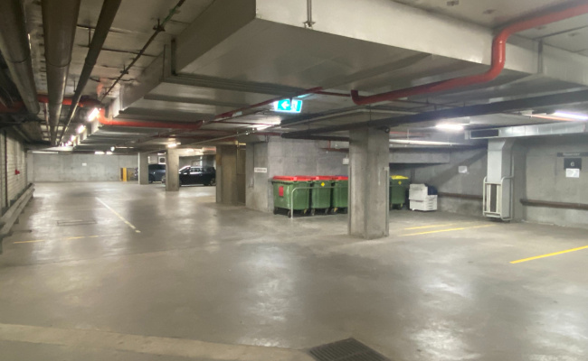 Melbourne CBD - Secure parking