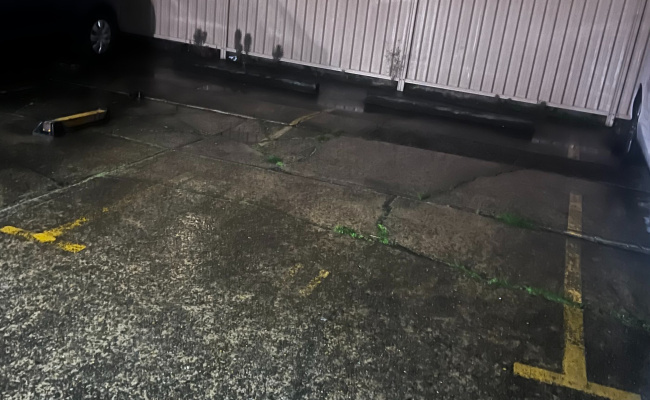 Parking space available to rent 1-2 minutes away from Hurstville Westfield.
