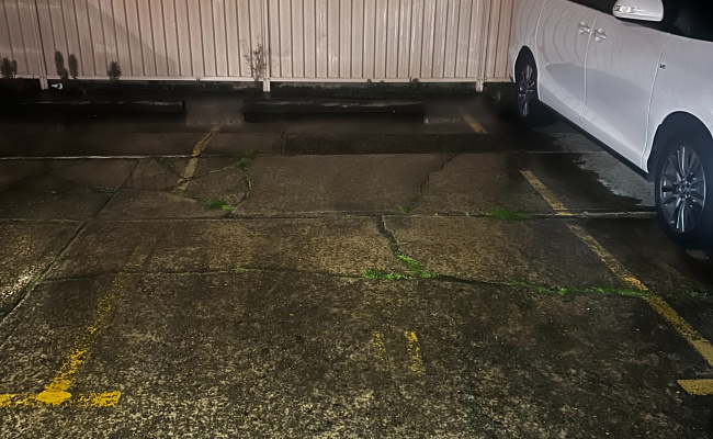 Parking space available to rent 1-2 minutes away from Hurstville Westfield.