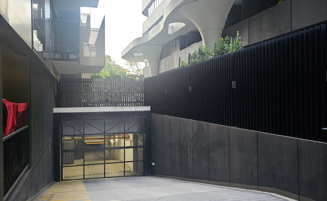 14 Queens Road secure/locked undergroumd parking space