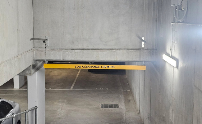 14 Queens Road secure/locked undergroumd parking space