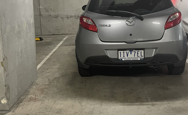 Great parking space near St Kilda road