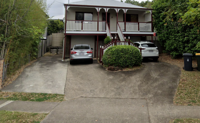 Lock up garage parking on Railway Terrace in Dutton Park Queensland