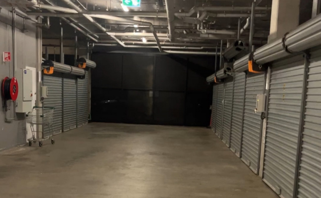 Great parking space around North Richmond Station(24/7 Access, Near Train Station)