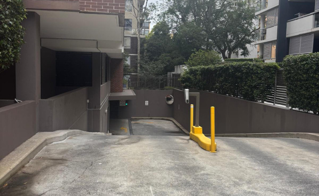 Great parking space near Hornsby Westfield