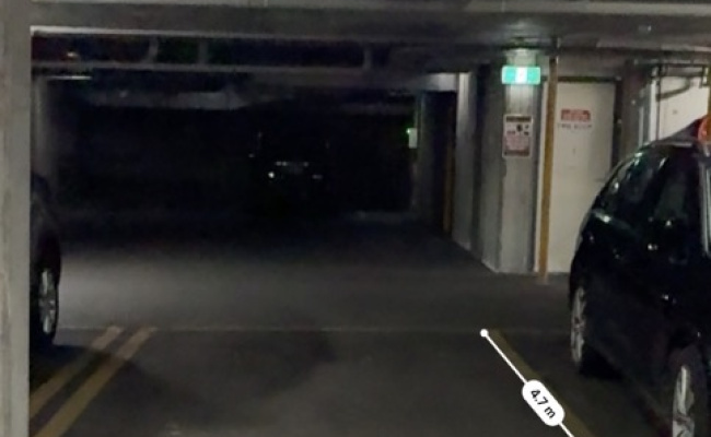 Great Garage Space in Chippendale Close to Broadway