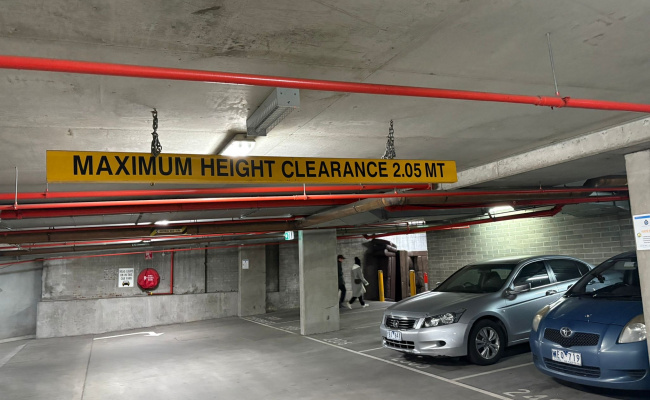 Great parking space near southern cross station