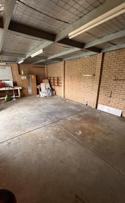 Car Garage parking near ruthven and reservoir station