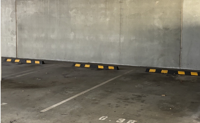 Daily Parking next to Sydney Airport