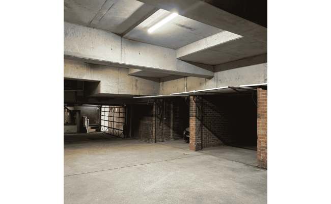 Lock-Up Garage in Cronulla, 5m from Station.