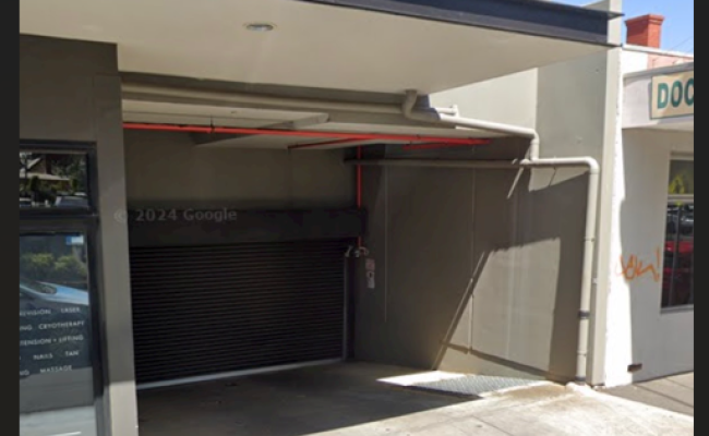Secure Car Space Near Moonee Ponds Station