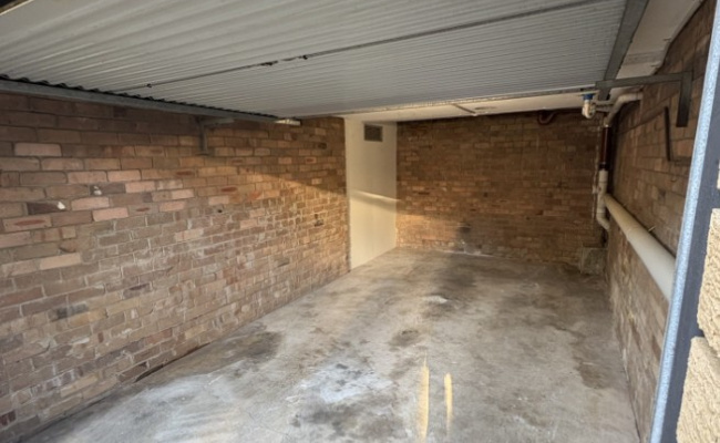Great locked up space - Close to Bondi Beach