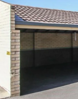 Inglewood - Great Carport Parking Next To Beaufort Street