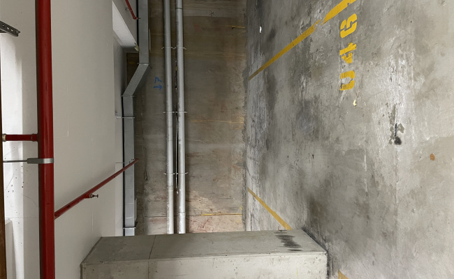 Parramatta - Great Secure Parking for Small to Large Cars close to UNI