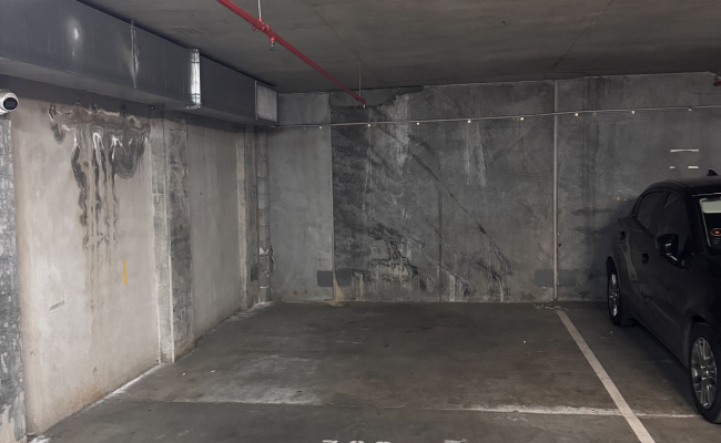 Indoor lot parking on Spring St in Melbourne