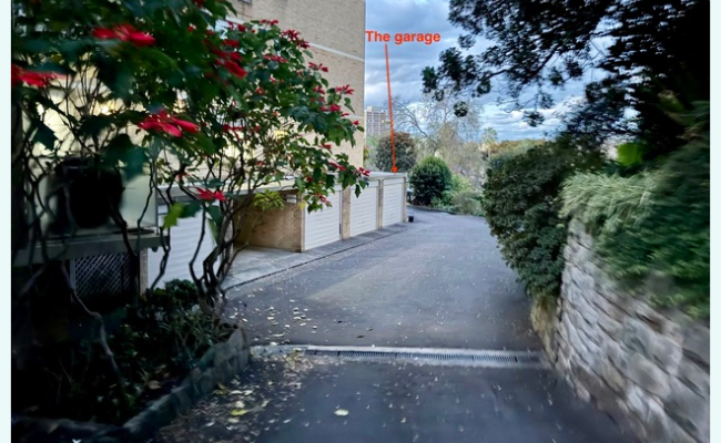Convenient 24/7 parking in Darling Point near Edgecliff Station