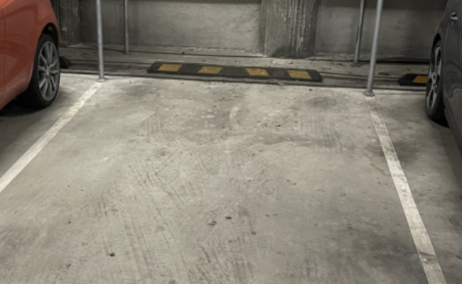 Large secure parking space with easy access