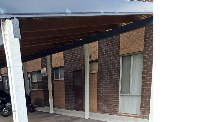 GREAT PARKING SPACE CLOSE TO THE CBD AND NORTHBRIDGE PLUS WOOLWORTHS IS JUST OVER THE ROAD