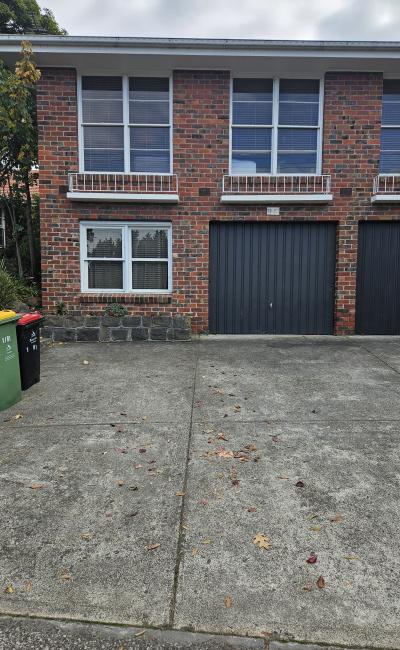 Driveway parking on Studley Road in Eaglemont Victoria