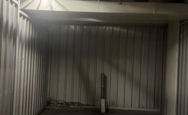 Locked up Garage Maestri Towers Sussex Street near Town Hall