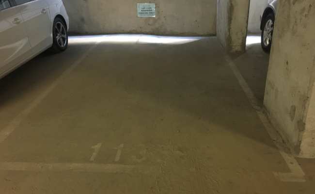 Carlton - Secure Parking near Melbourne Central