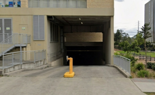 Great Parking one step away to Light Rail station and bus
