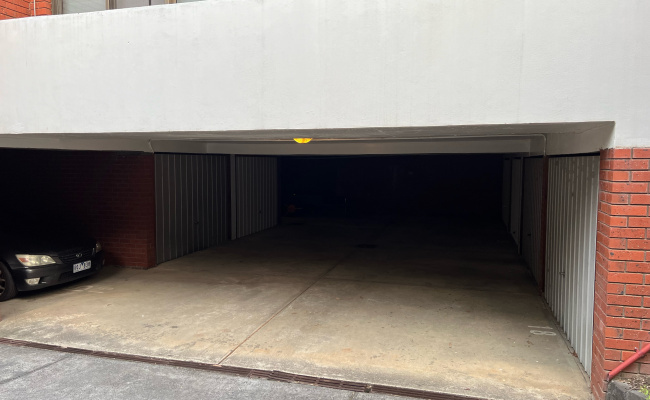 Lock up garage parking on Thames Street in Box Hill North Victoria