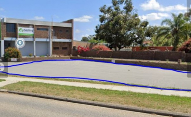 Outside parking on Toodyay Road in Middle Swan Western Australia