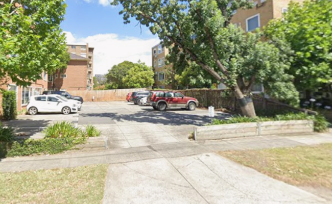 Great Parking Space near Toorak Village