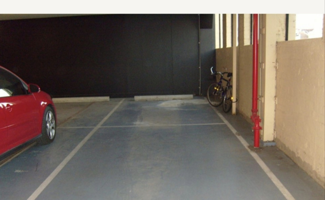Rental secure Car Park in Fitzroy. 24 hour access.