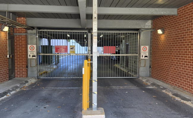 Great protected parking space near City Centre with 24/7 access