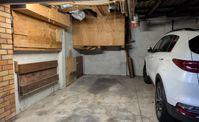 Undercover Parking Space with Easy Ferry Access
