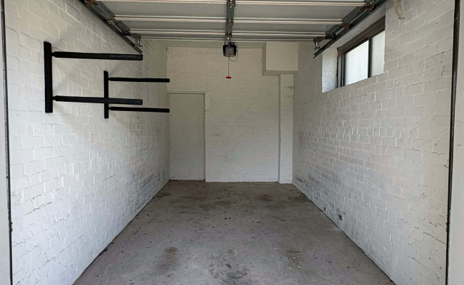 Double Parking Bondi - Lock up garage and spot