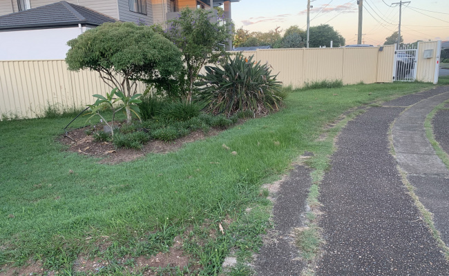 Outside parking on Wana Street in Sunnybank Queensland