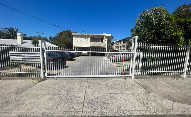 Great location safe parking