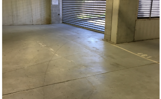 Box Hill - Secure Ground Level Parking close to Hospital