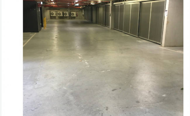 Box Hill - Secure Ground Level Parking close to Hospital